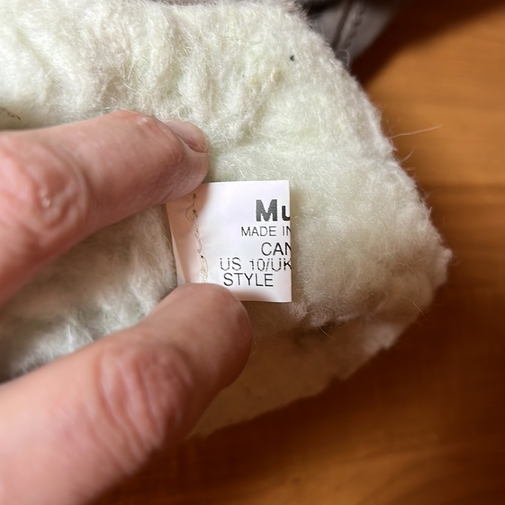 Muk Lucks winter boots size 10 - Picture 9 of 13
